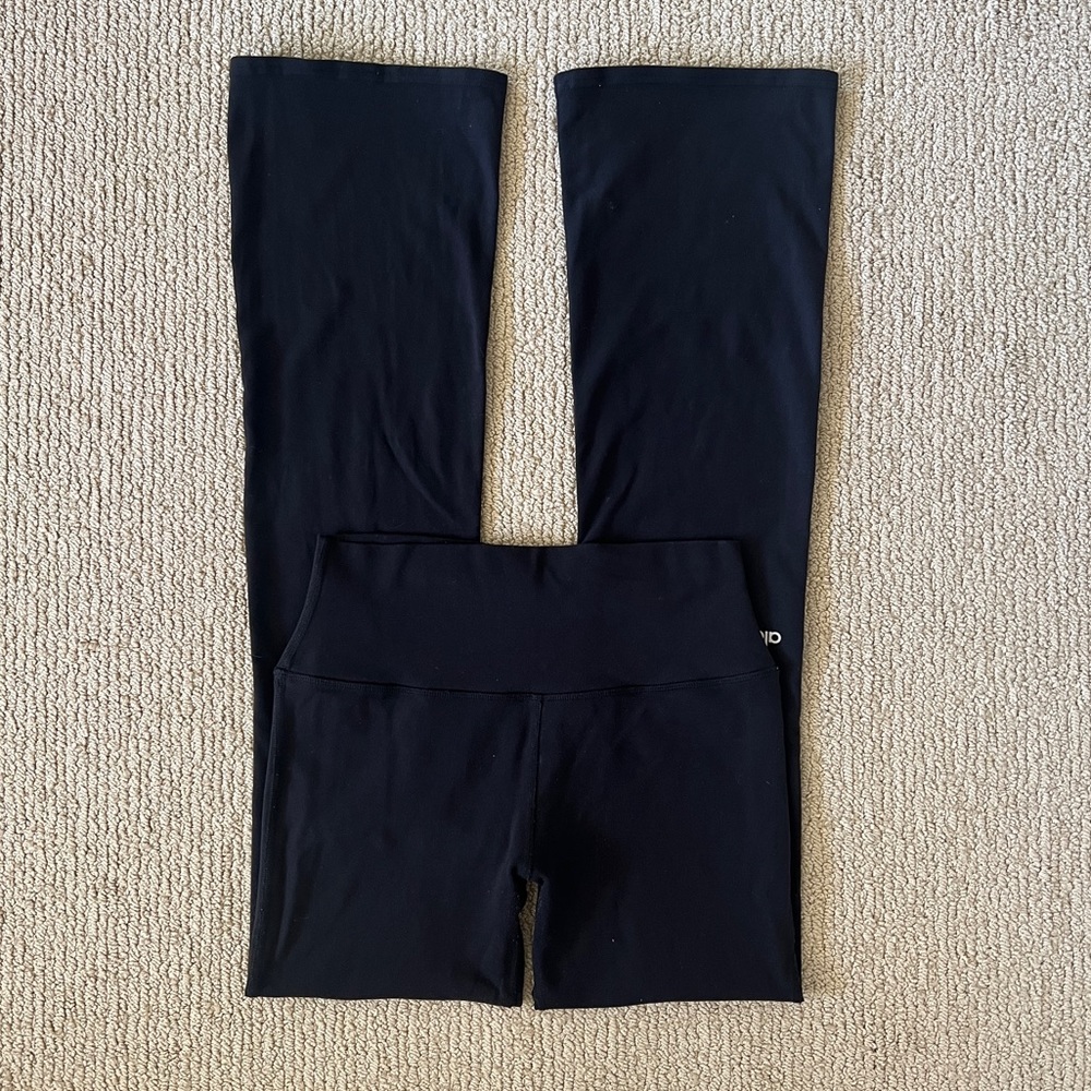 Airbrush High-Waist Bootcut Legging Alo Yoga - M